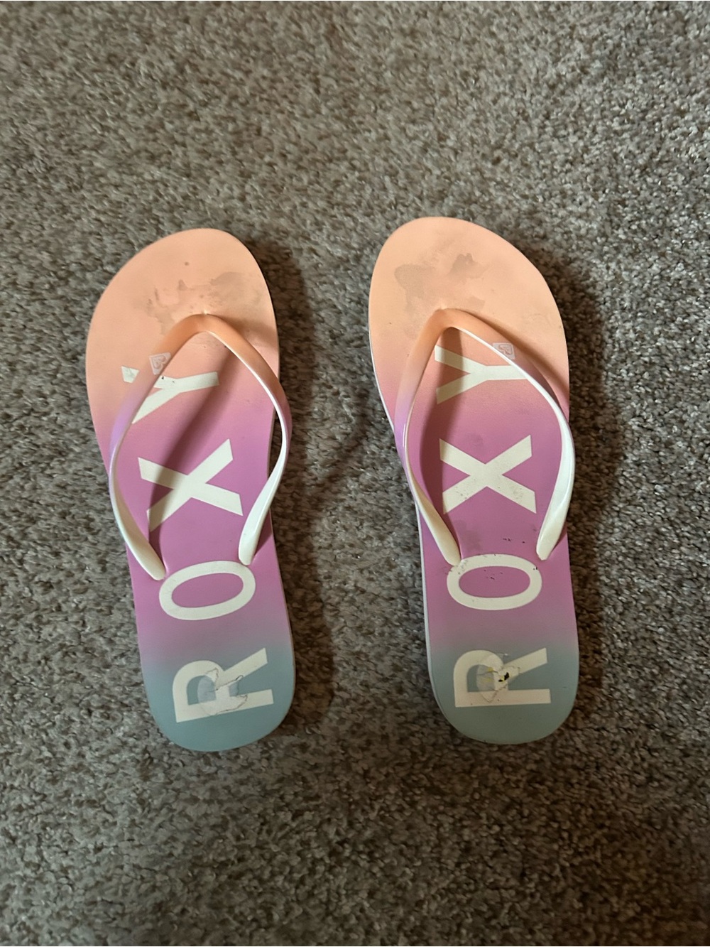 Roxy Women's Gradient Pink Peach Blue Flip Flops